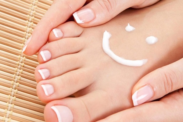 نکات مهم مراقبت از ناخن بعد از کاشت