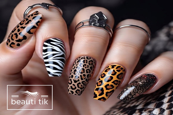 کاشت ناخن با پودر (اکریلیک)