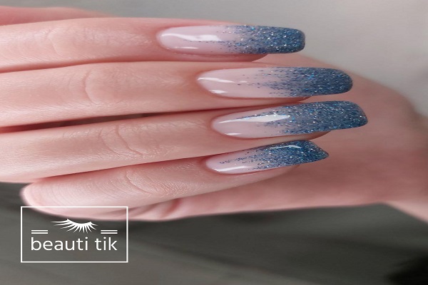 کاشت ناخن اکلیلی آبی 