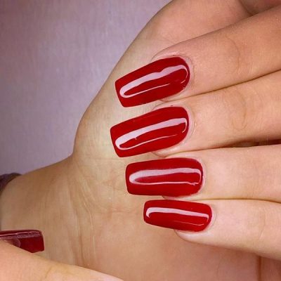 کاشت ناخن بلند قرمز