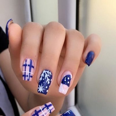 کاشت ناخن بلند مربعی