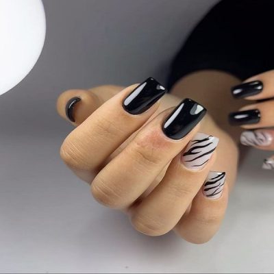 کاشت ناخن فانتزی مشکی 