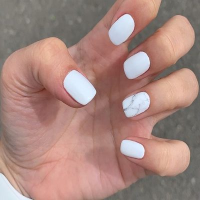 کاشت ناخن مات سفید