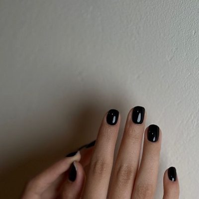 کاشت ناخن مشکی ساده