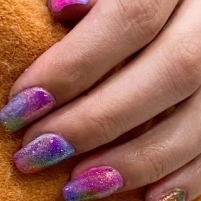 کاشت ناخن کروم هفت رنگ