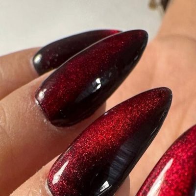 کاشت ناخن زرشکی اکلیلی