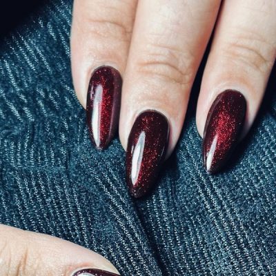 کاشت ناخن زرشکی بادامی