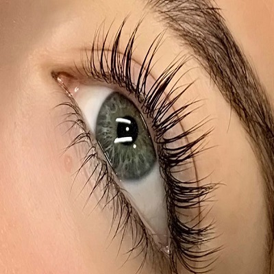 قیمت کاشت ناخن در تهران