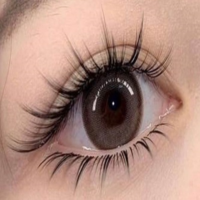 کاشت مژه دخترانه