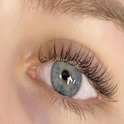 کاشت مژه کارمندی دخترانه